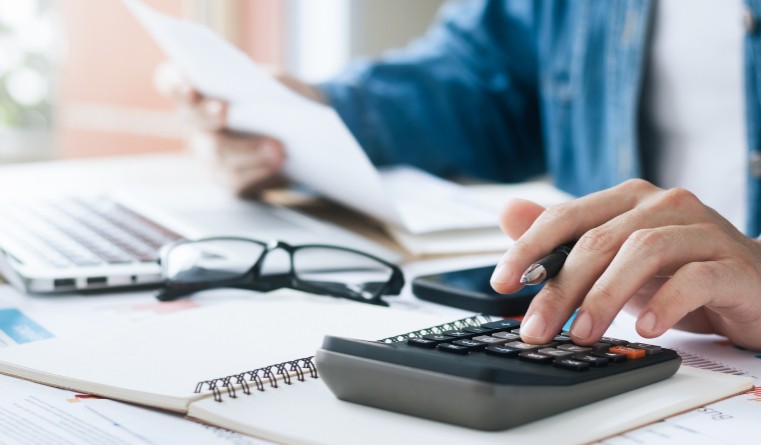 The licensing contract: Determining royalty rates