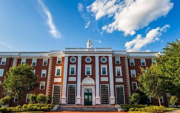 Harvard University offering free online computer course for lawyers, law students