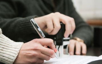 On cross-licensing of industrial property objects