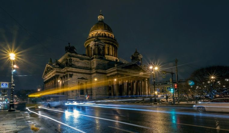 Exhaustion of the exclusive right to a trademark when selling goods on the internet