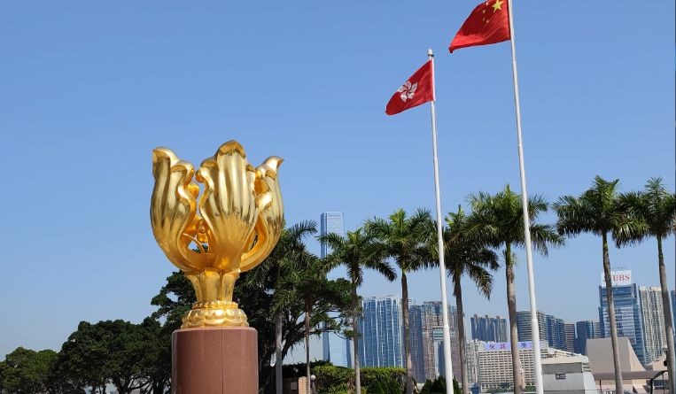 Hong Kong legislators push to remove the Queen from local laws