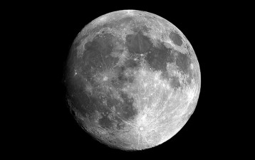 Indian satellite lands on moon; brands capitalize on its success